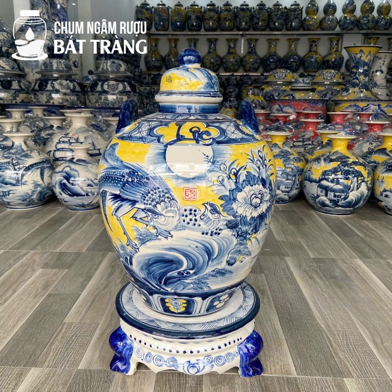 Chum Đựng Rượu Men Màu Vẽ Chim Trĩ Hoa Đào CR-14