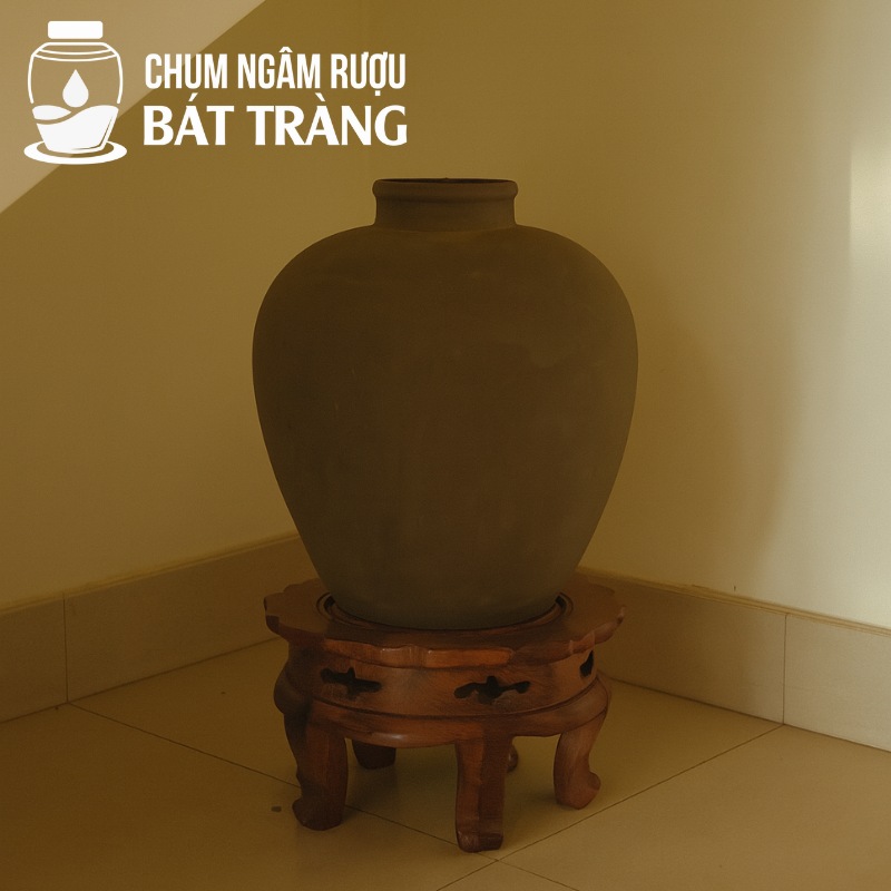 Chum rượu sành Bát Tràng trang trí không gian